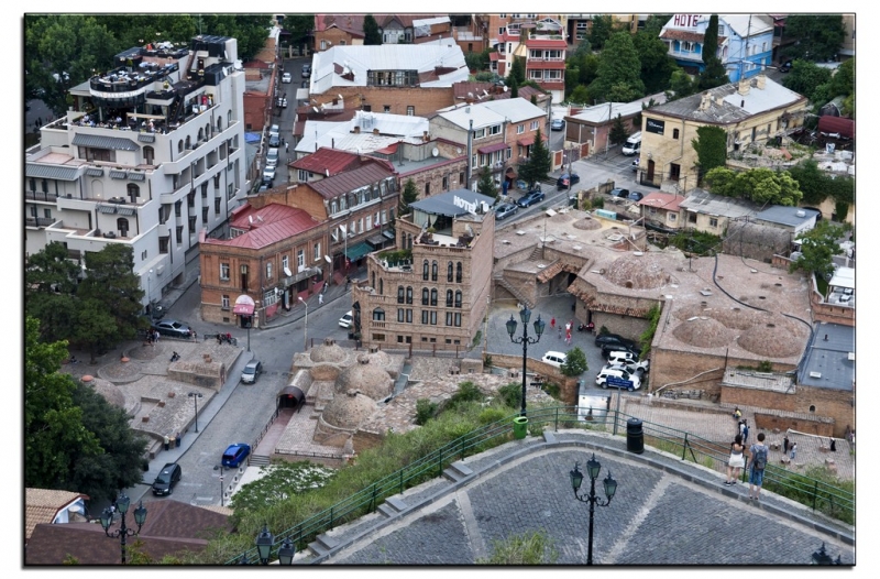 Здесь всё можно - это же Грузия! На авто по основным местам страны. Июнь 2016.