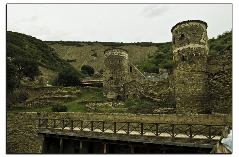 Здесь всё можно - это же Грузия! На авто по основным местам страны. Июнь 2016.
