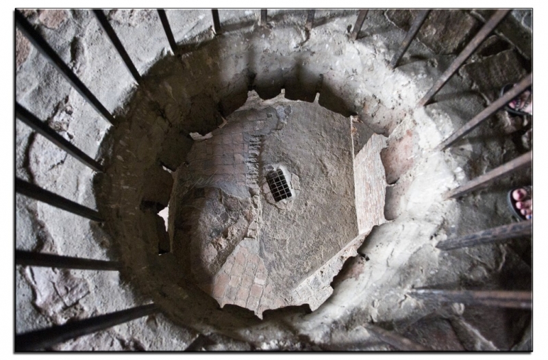 Здесь всё можно - это же Грузия! На авто по основным местам страны. Июнь 2016.