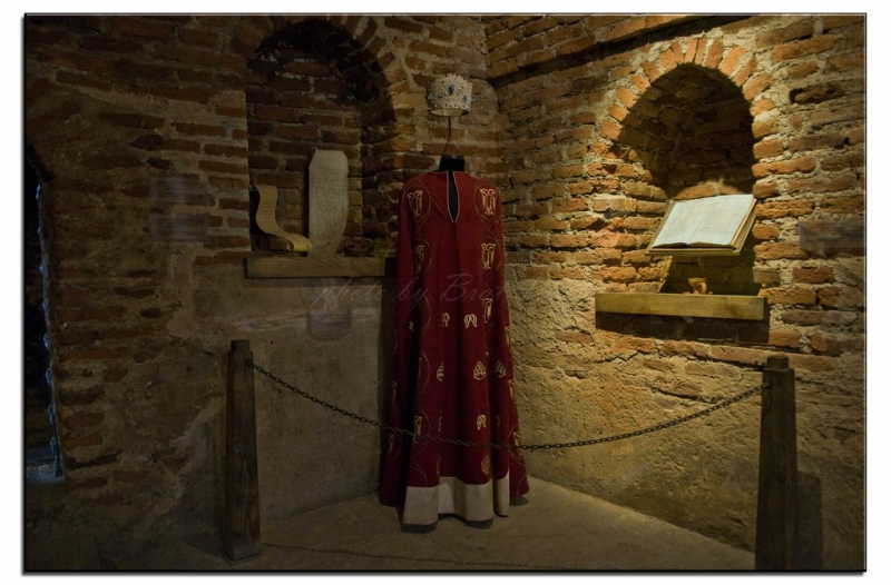 Здесь всё можно - это же Грузия! На авто по основным местам страны. Июнь 2016.