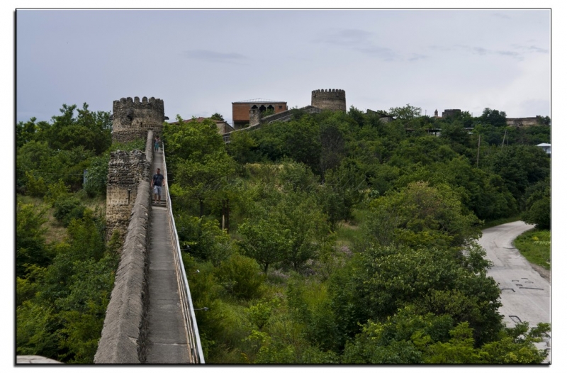 Здесь всё можно - это же Грузия! На авто по основным местам страны. Июнь 2016.
