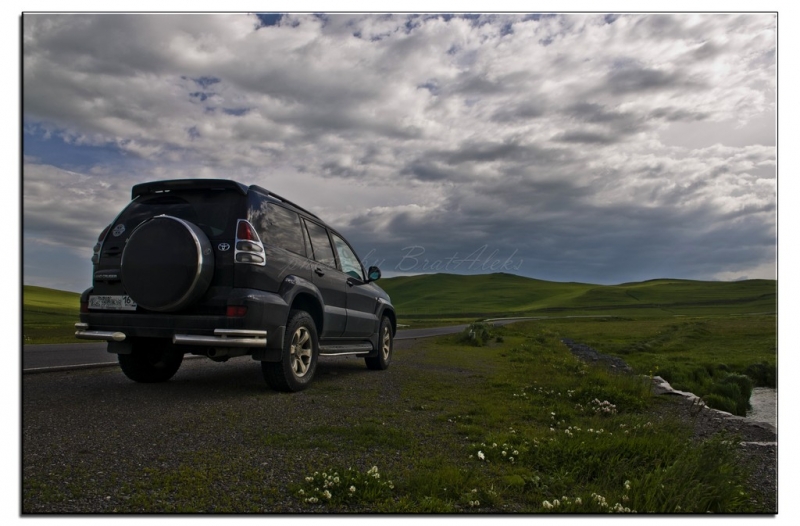 Здесь всё можно - это же Грузия! На авто по основным местам страны. Июнь 2016.