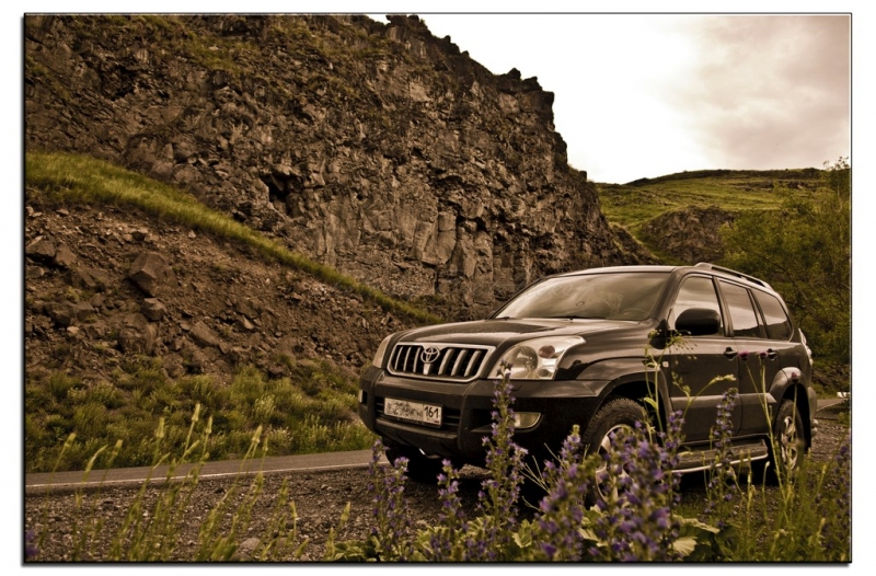 Здесь всё можно - это же Грузия! На авто по основным местам страны. Июнь 2016.
