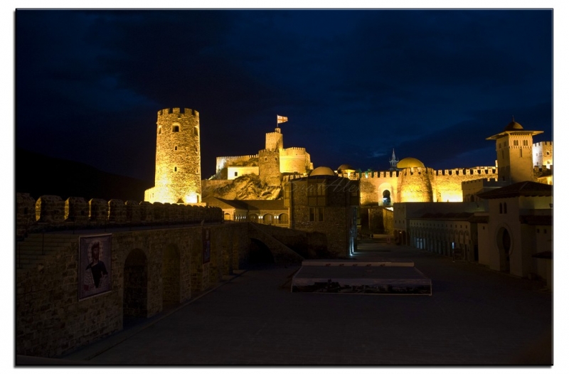 Здесь всё можно - это же Грузия! На авто по основным местам страны. Июнь 2016.