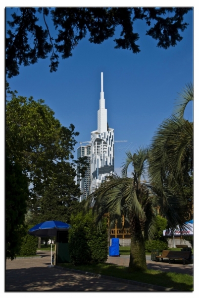 Здесь всё можно - это же Грузия! На авто по основным местам страны. Июнь 2016.