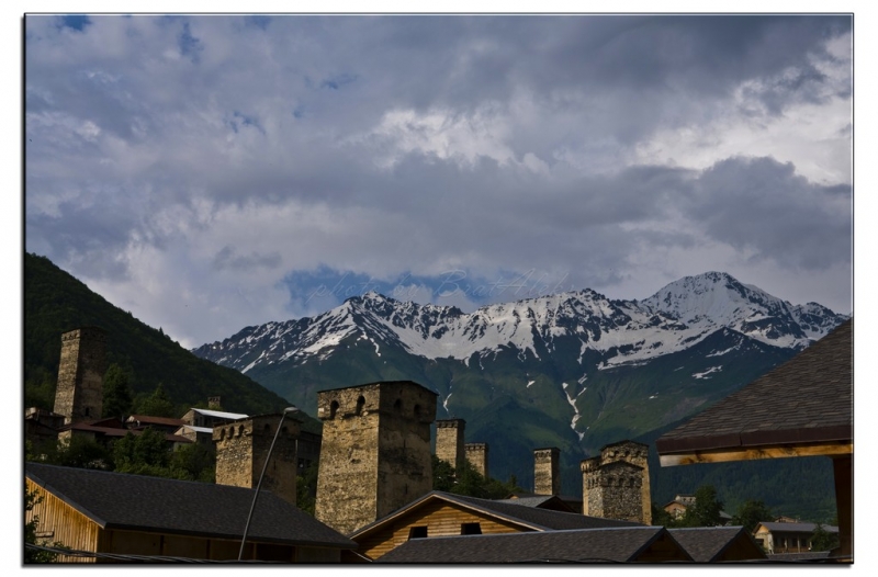 Здесь всё можно - это же Грузия! На авто по основным местам страны. Июнь 2016.