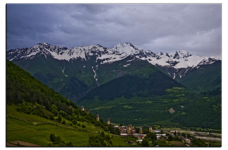 Здесь всё можно - это же Грузия! На авто по основным местам страны. Июнь 2016.