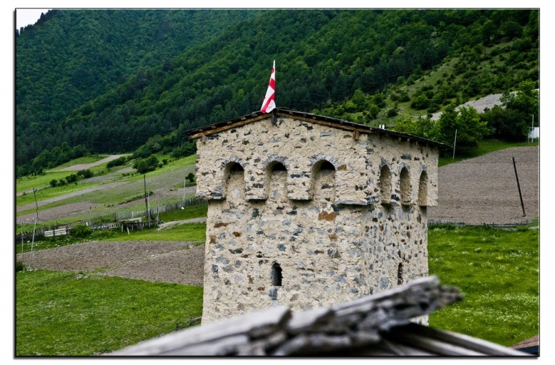 Здесь всё можно - это же Грузия! На авто по основным местам страны. Июнь 2016.