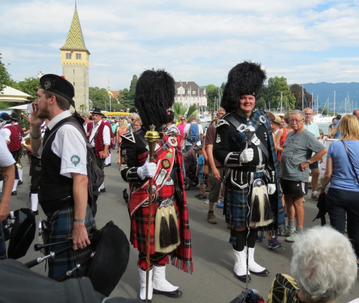Мудрый воробей, недремлющий лев и букет для Санта-Клауса (Ульм - Линдау - остров Майнау)