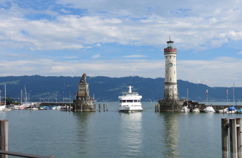 Мудрый воробей, недремлющий лев и букет для Санта-Клауса (Ульм - Линдау - остров Майнау)