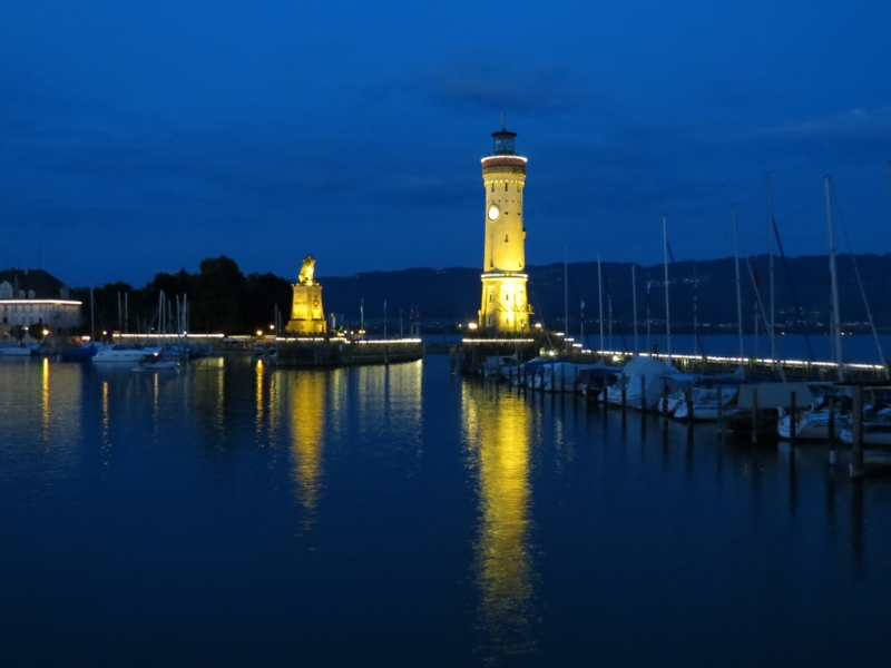 Мудрый воробей, недремлющий лев и букет для Санта-Клауса (Ульм - Линдау - остров Майнау)