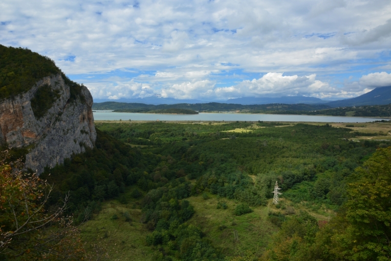 По холмам Грузии осеннею порой.