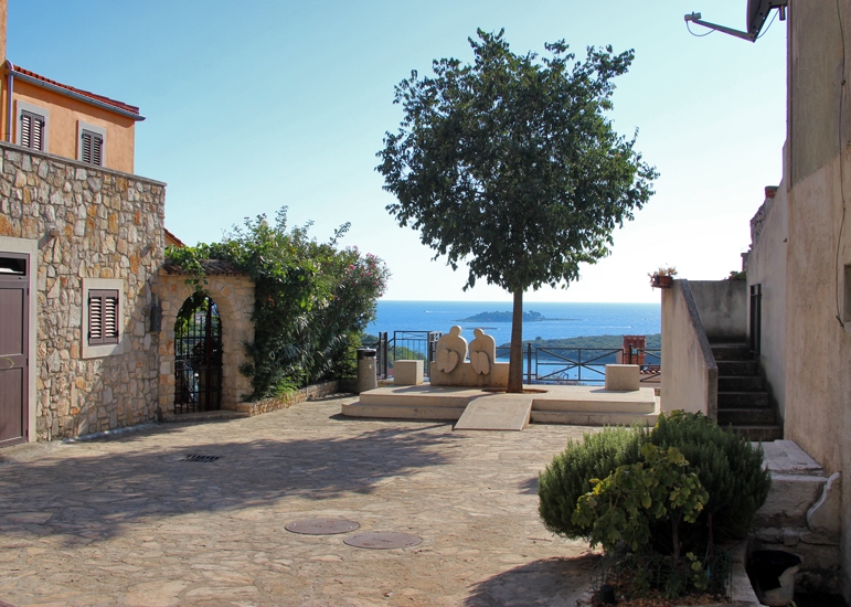 В Хорватию и Черногорию из Москвы на три недели с детьми, 2016