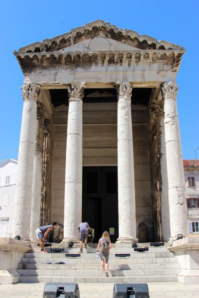 В Хорватию и Черногорию из Москвы на три недели с детьми, 2016