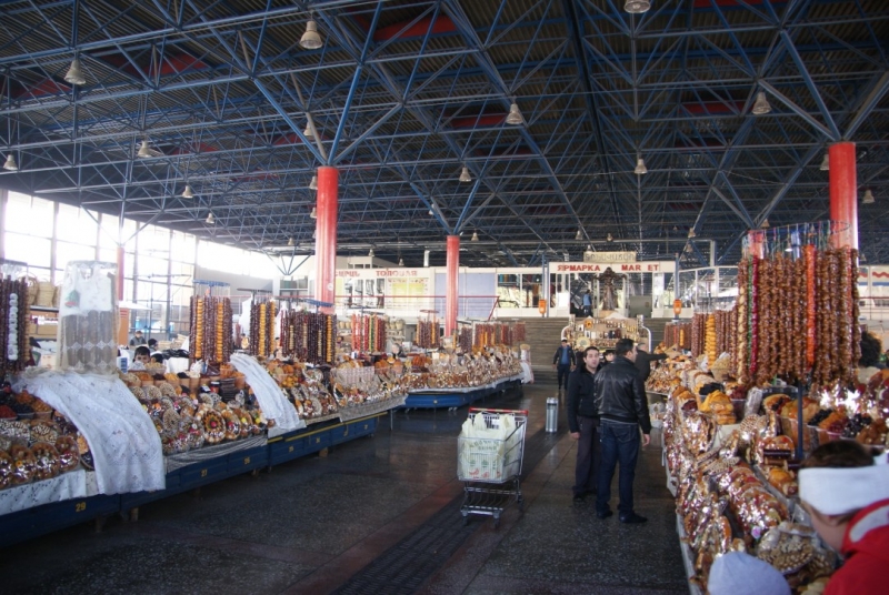 Армения на ноябрьские: монастыри, заснеженные вершины и цветение крокусов