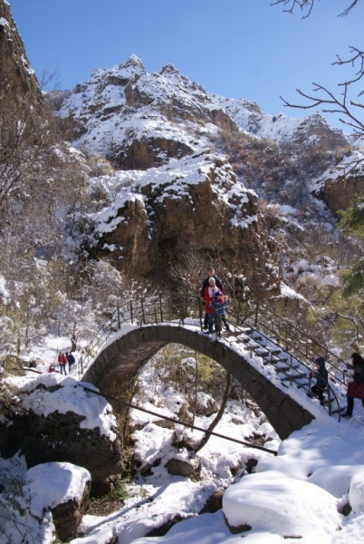 Армения на ноябрьские: монастыри, заснеженные вершины и цветение крокусов