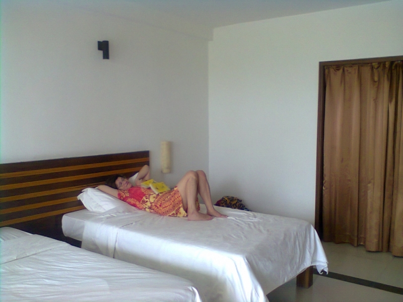 Путешествие 2-х пенсионерок в Санья