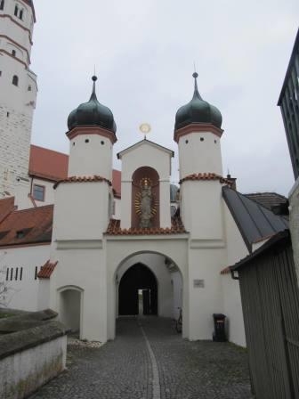 Зимний Альгой и окрестности (Мемминген, Ульм, Диллинген), без машины. Декабрь 2016.