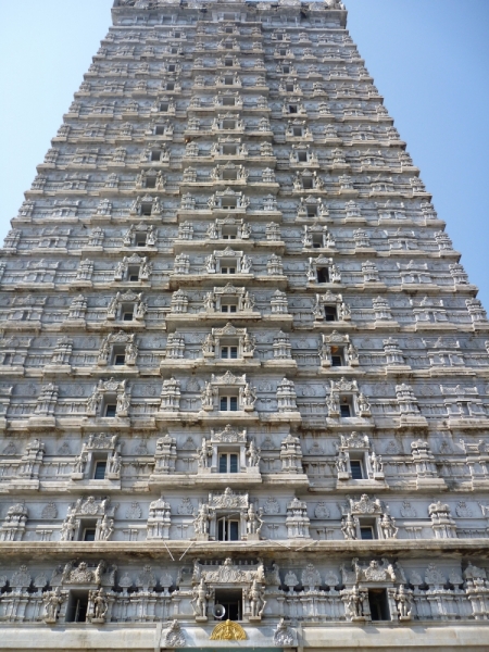 Бабуся, Динамо и излишества всякие нехорошие.