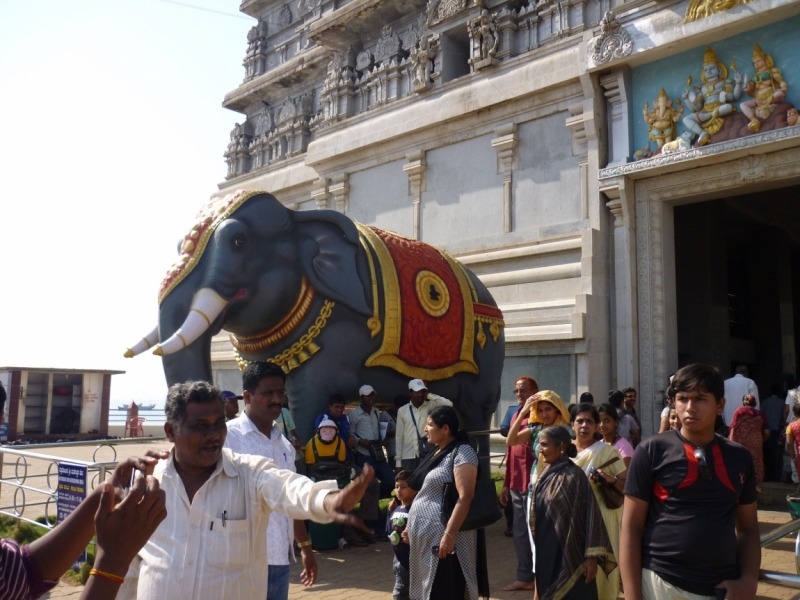 Бабуся, Динамо и излишества всякие нехорошие.