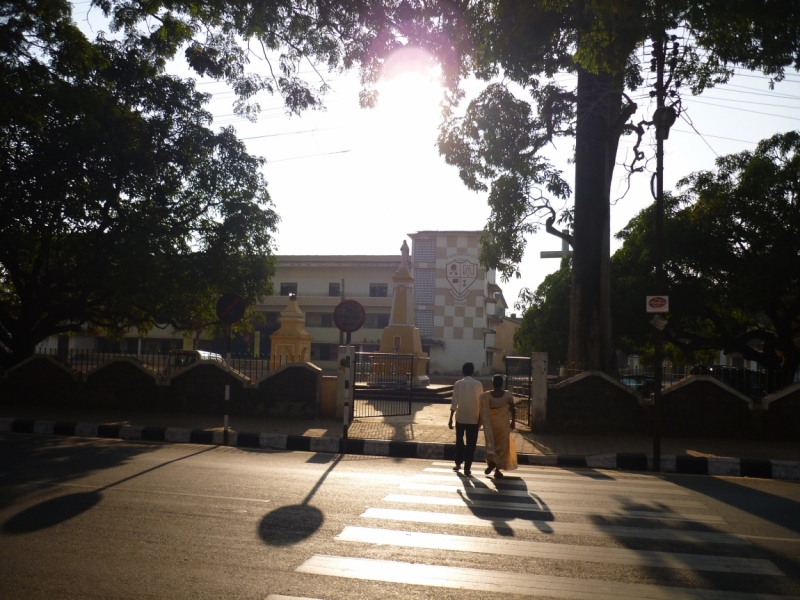 Бабуся, Динамо и излишества всякие нехорошие.