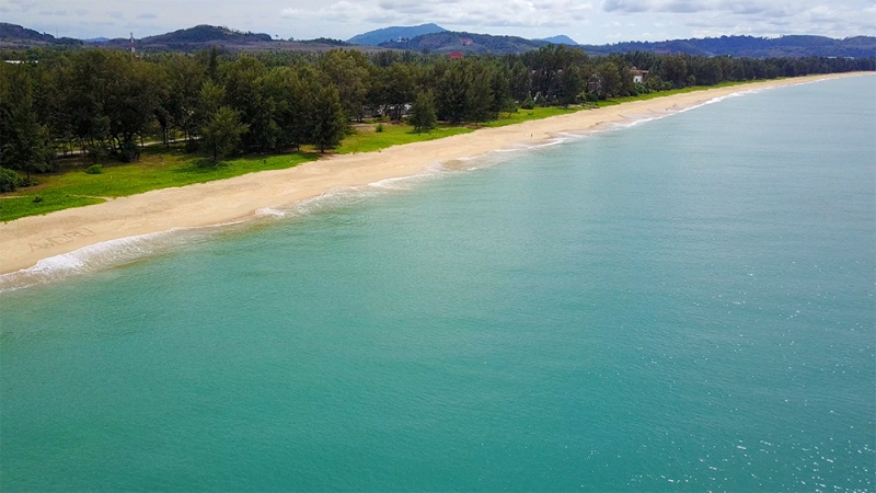 Mai Khao beach