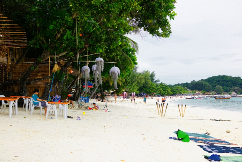 Sunrise Beach Ko Lipe