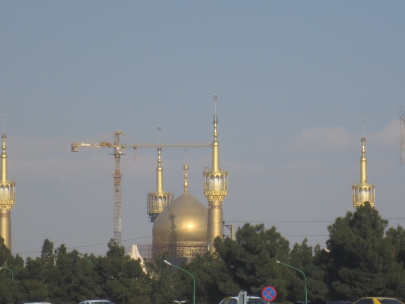 Флаги над городом (Тегеран, Язд, Баку февраль 2017) Флаги над городом (Тегеран, Язд, Баку февраль 2017)