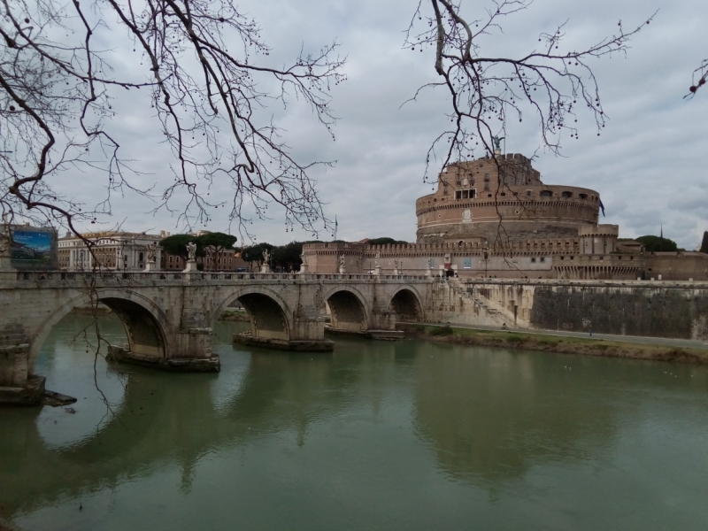 Куда поехать отдыхать в апреле в Европу (*тепло*)?