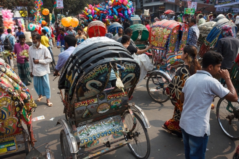 Три дня в Дакке, Бангладеш
