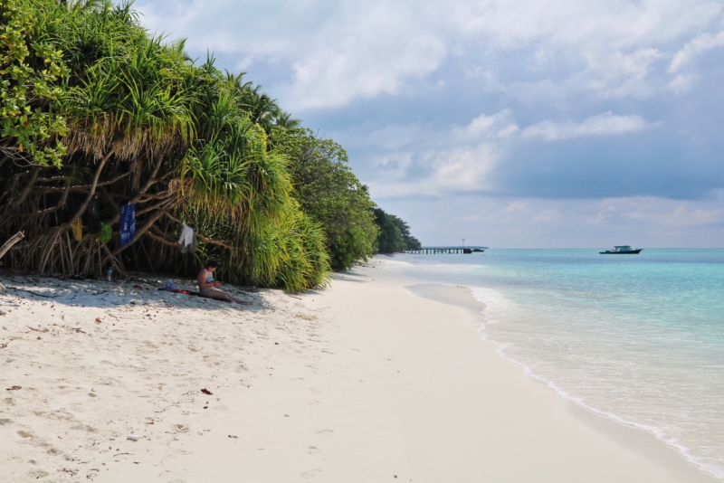 Атолл Goidhu (Гойду) и его острова Fulhadhoo (Фулхадху, Фуладу) и Goidhoo (Гойдху)