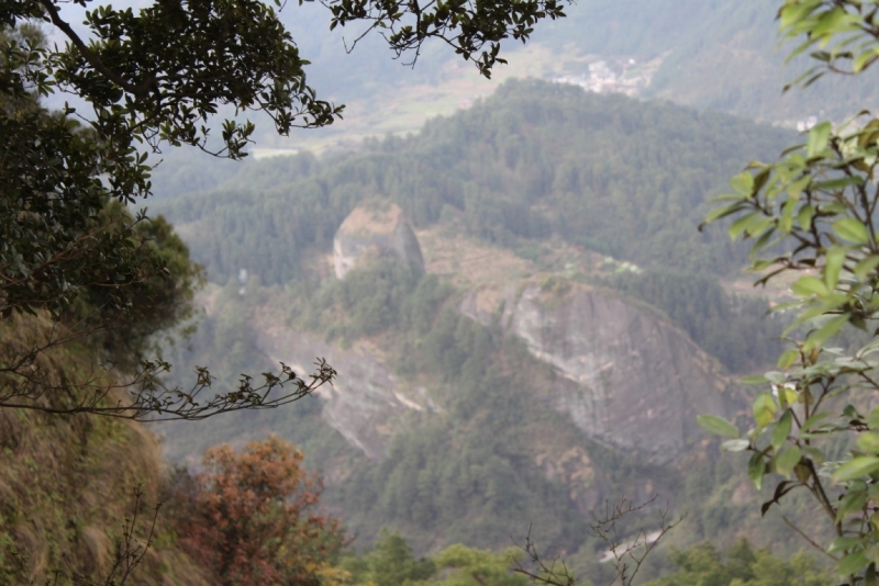 Холмы Яншо, горы Лангшан (Langshan), столбы Чжанцзяцзе и таинственный Dehang...