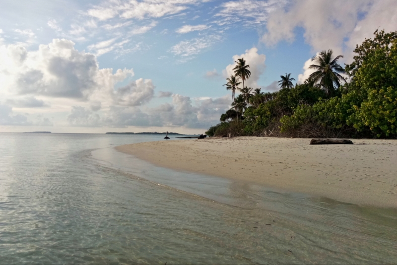 Атолл Goidhu (Гойду) и его острова Fulhadhoo (Фулхадху, Фуладу) и Goidhoo (Гойдху)