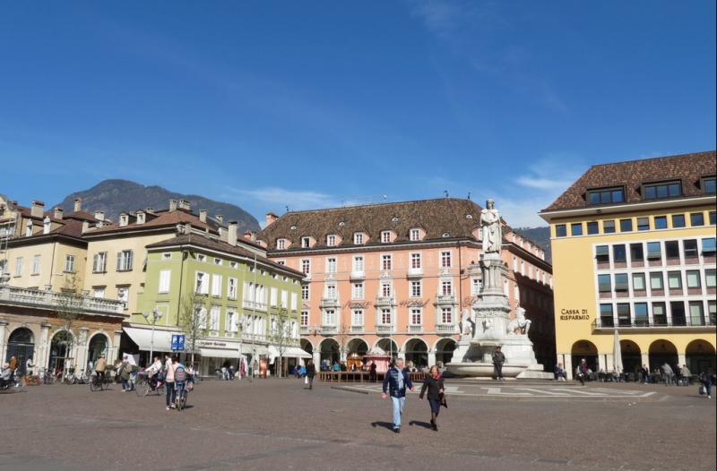 Случайная Италия. Просто погулять. Бергамо-Больцано-Брешиа, март 2017.