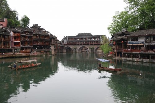 Китай без дождей. 2 недели в апреле 2017-го. Гуанчжоу-Шаогуань-Яншо-Синпин-Дажай-Чжанцзяцзе-Фуронг-Дэханг-Фенхуан-Шанхай