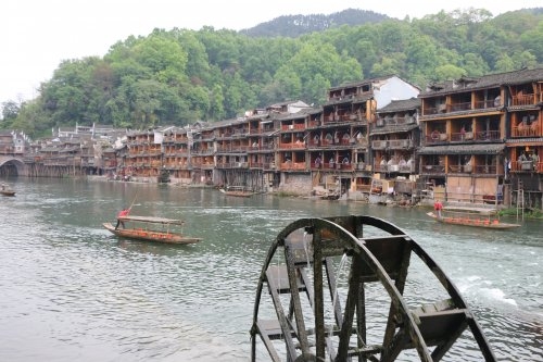 Китай без дождей. 2 недели в апреле 2017-го. Гуанчжоу-Шаогуань-Яншо-Синпин-Дажай-Чжанцзяцзе-Фуронг-Дэханг-Фенхуан-Шанхай