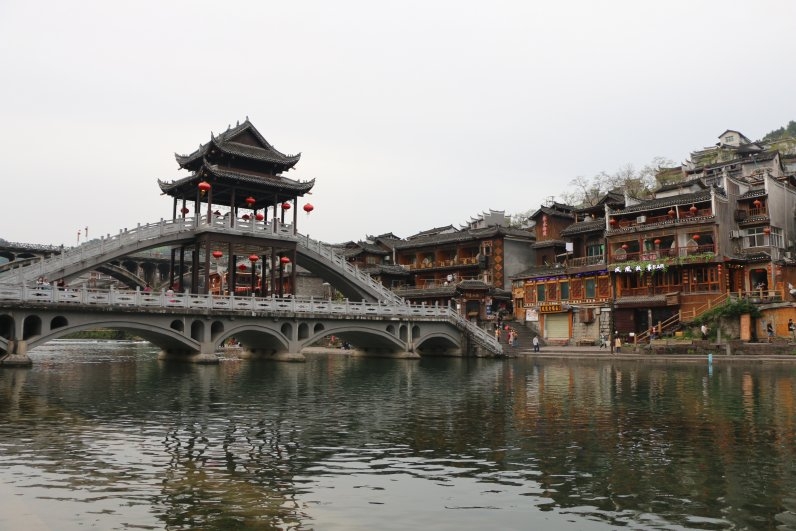 Китай без дождей. 2 недели в апреле 2017-го. Гуанчжоу-Шаогуань-Яншо-Синпин-Дажай-Чжанцзяцзе-Фуронг-Дэханг-Фенхуан-Шанхай