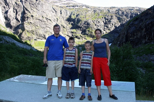 Первое путешествие на автомобиле с детьми: из Москвы в Норвегию.