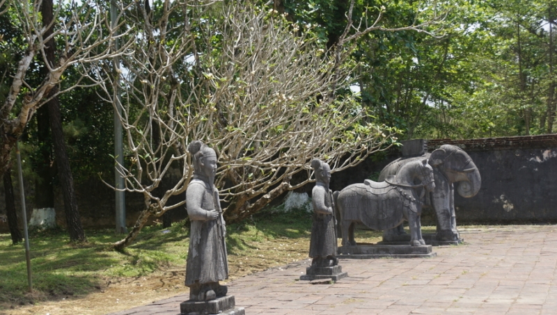 Hue temples