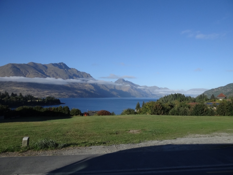 Новая Зеландия на автобусе Hop on-Hop off с молодежью со всего мира