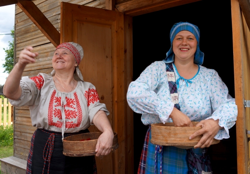 2017, июнь. Опыты по выращиванию туриста. Опыт №9 - из блокадного Ленинграда к жемчужинам Ладоги (Рускеала, Валаам, Тервеничи, свирские вепсы и т.д.)