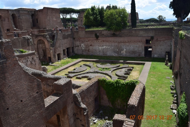 Италия от Венеции до Сиракузы за 15 дней на самолётах, поездах, паромах, автобусе и автомобиле.