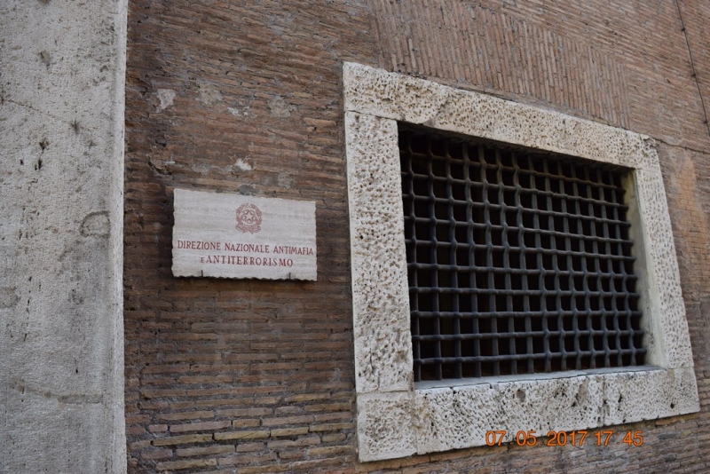 Италия от Венеции до Сиракузы за 15 дней на самолётах, поездах, паромах, автобусе и автомобиле.