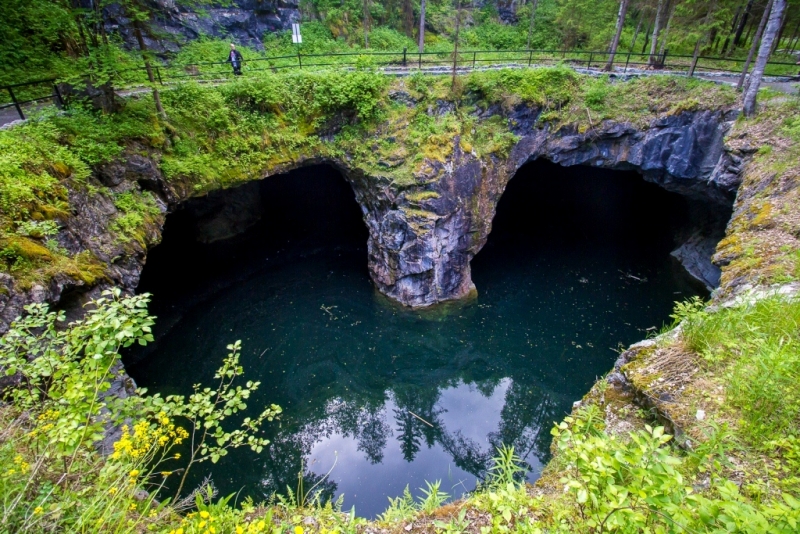 2017, июнь. Опыты по выращиванию туриста. Опыт №9 - из блокадного Ленинграда к жемчужинам Ладоги (Рускеала, Валаам, Тервеничи, свирские вепсы и т.д.)