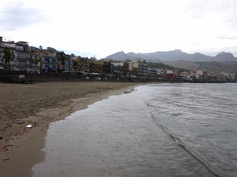 Где отдохнуть в южной Сицилии, что бы совместить пляж и поездки по острову?