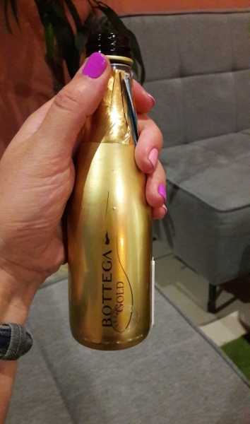 Принял на грудь, скажи что-нибудь! Трезвым вход запрещён!