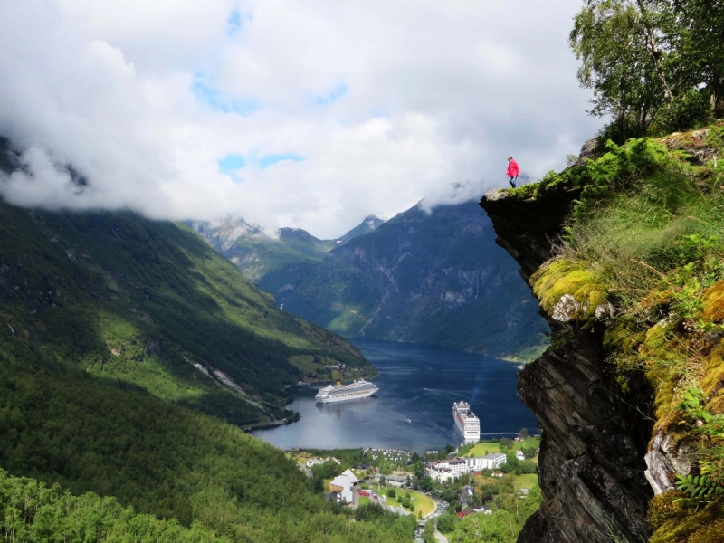 По Норвегии на общественном транспорте июль 2017 (Andalsnes-Geiranger-Olden-Besseggen)