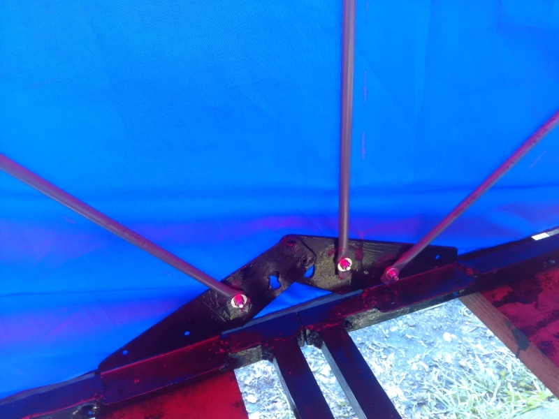 Палатка на крышу авто для автопутешествий