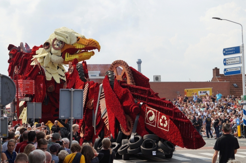 Цветочные парады Varend Corso (2017) и Corso Zundert (2017,2019) в Нидерландах