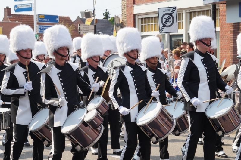Цветочные парады Varend Corso (2017) и Corso Zundert (2017,2019) в Нидерландах